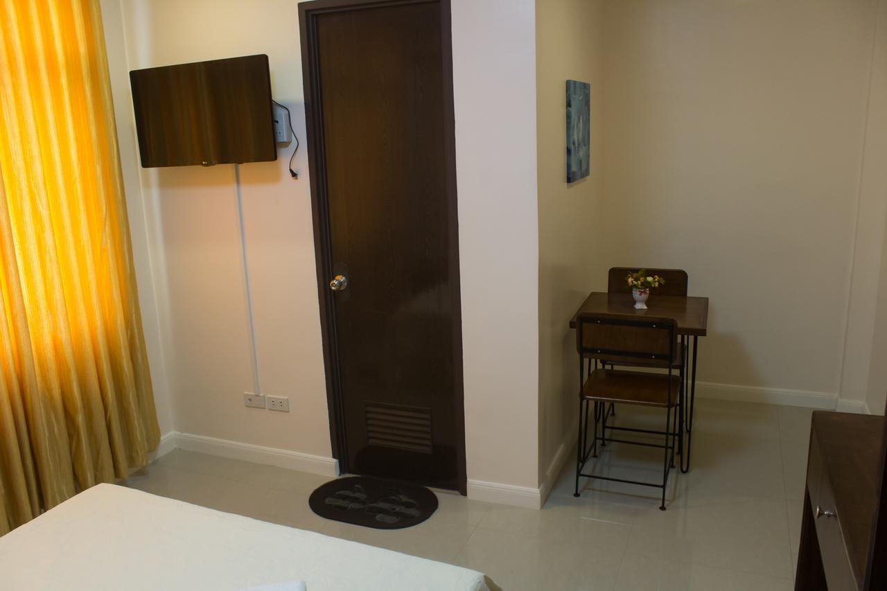 La Trinidad Pension House Калибо Экстерьер фото
