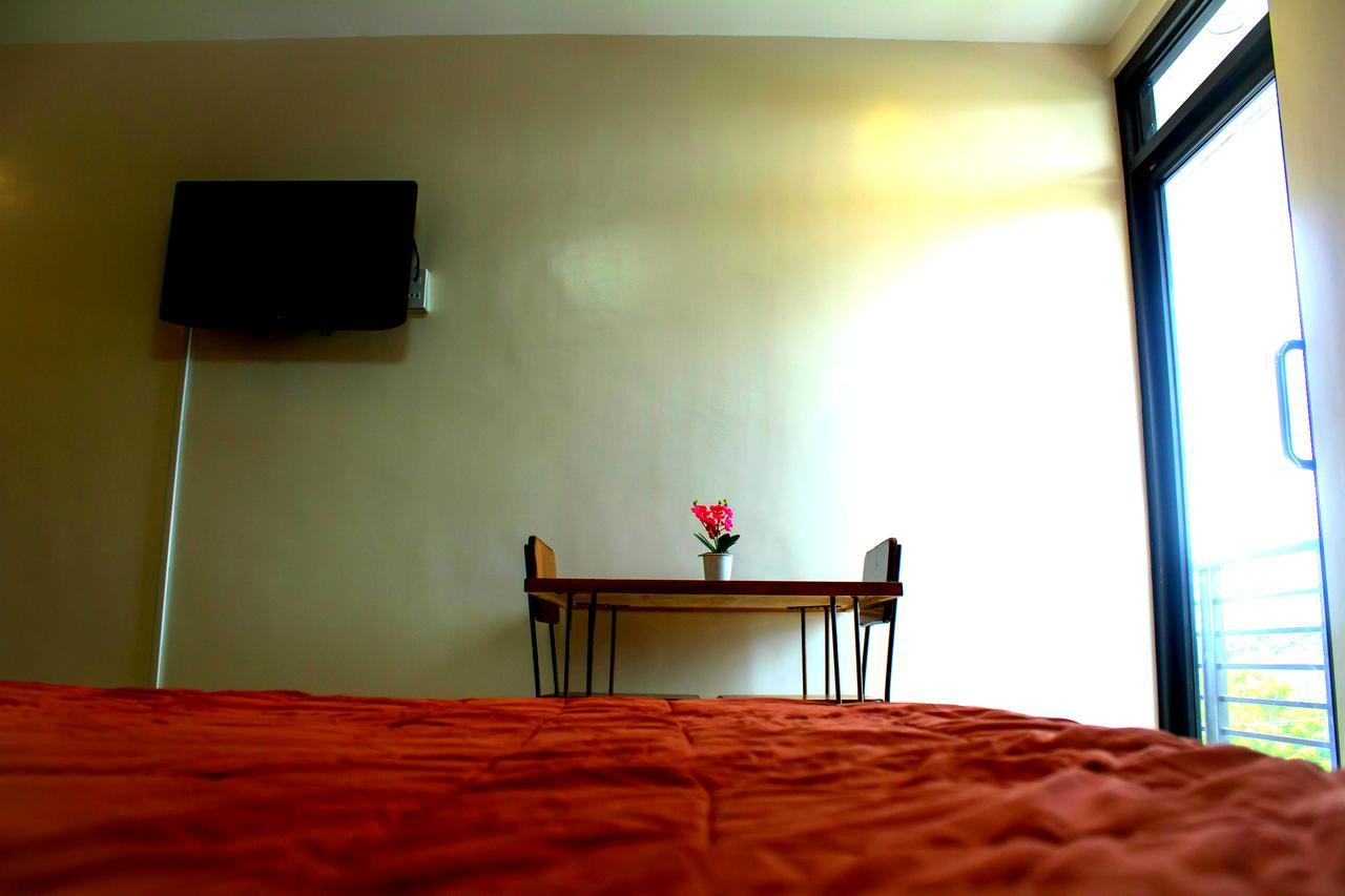La Trinidad Pension House Калибо Экстерьер фото