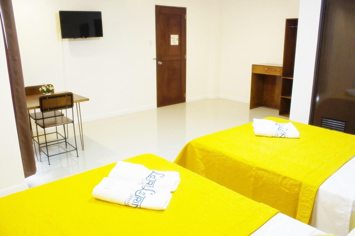 La Trinidad Pension House Калибо Экстерьер фото