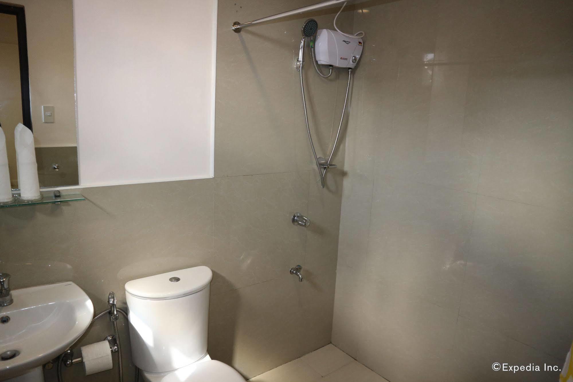 La Trinidad Pension House Калибо Экстерьер фото